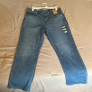 Levi’s 724 High Rise Slim Straight Copped Jeans